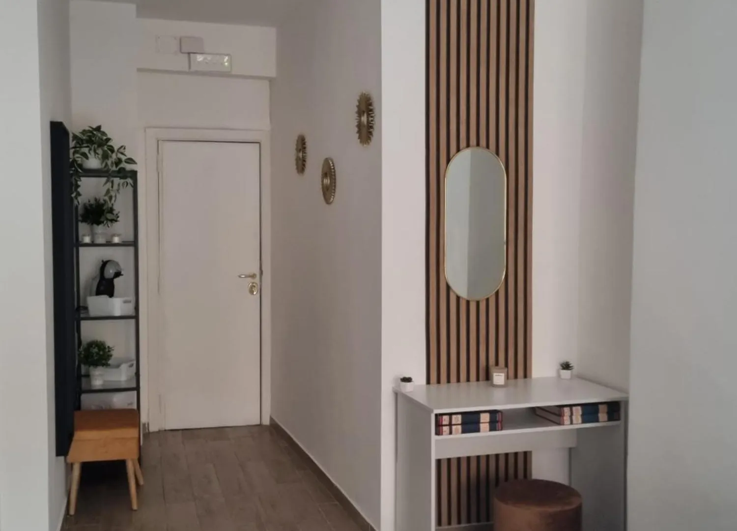 Niluna Naples