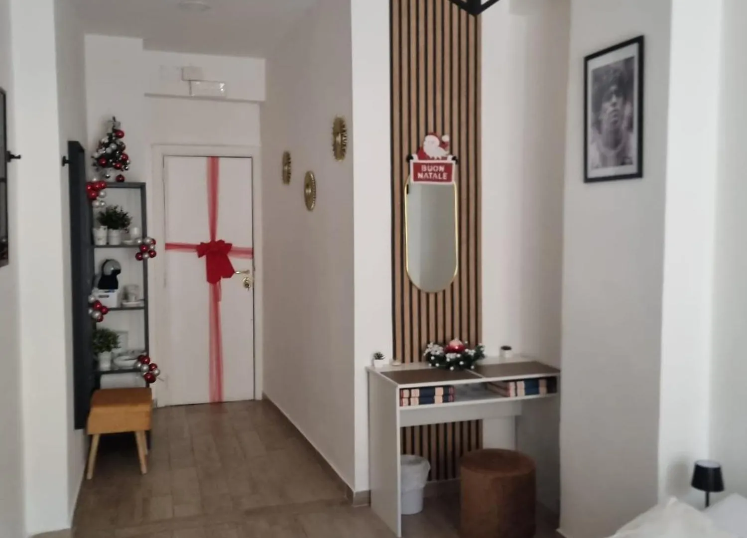 Niluna Naples