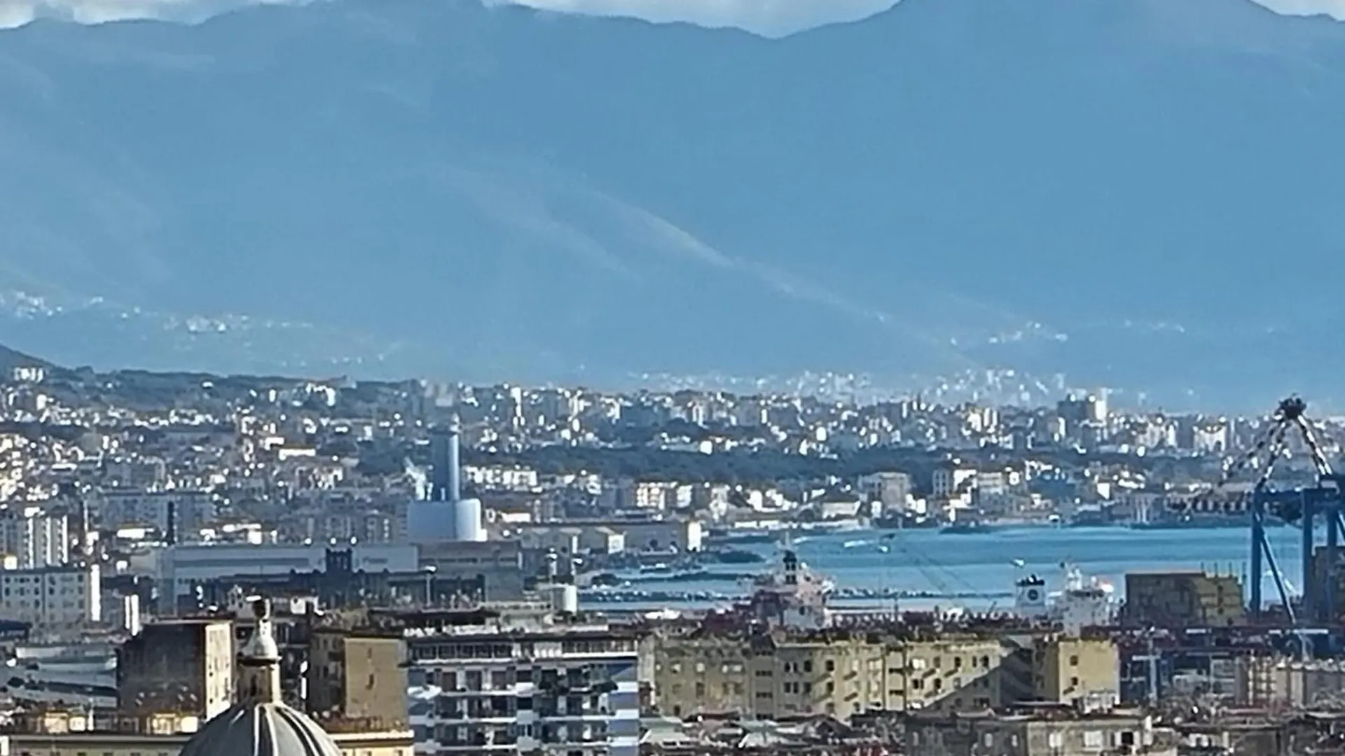 Niluna Naples Italy