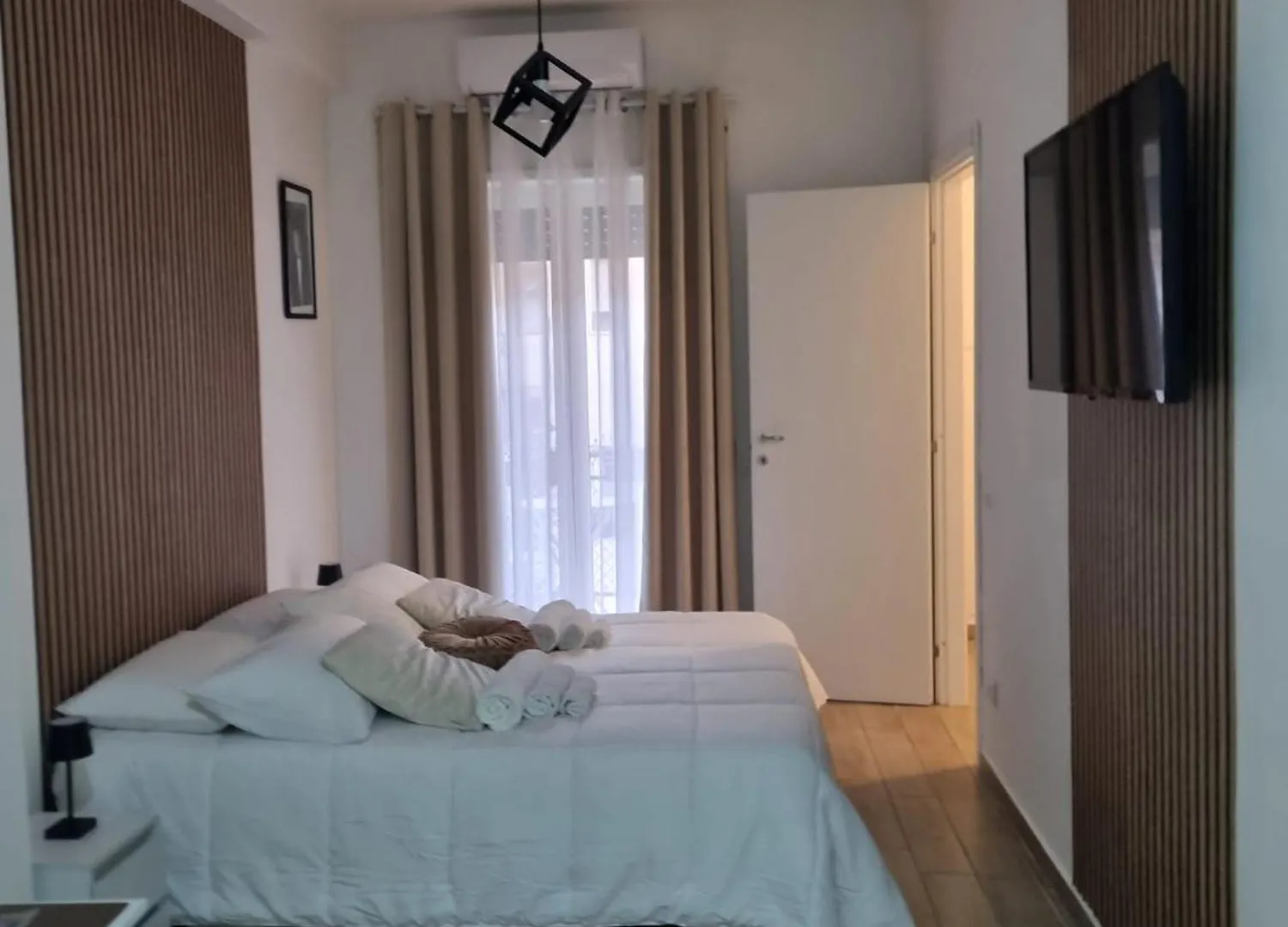 Niluna Naples Bed & Breakfast