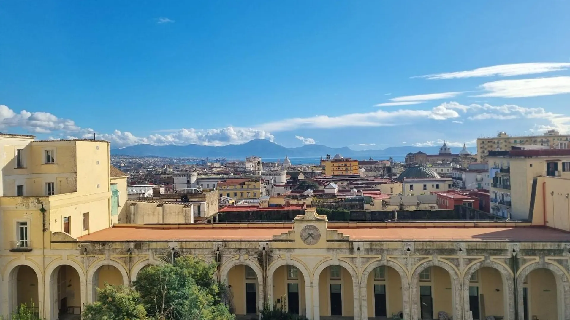 Niluna Naples Bed & Breakfast